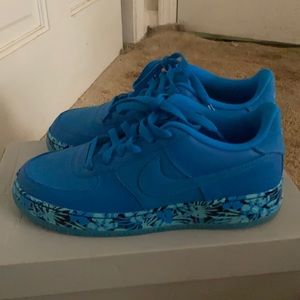 nike air force 1s brand new , size 7 in boys